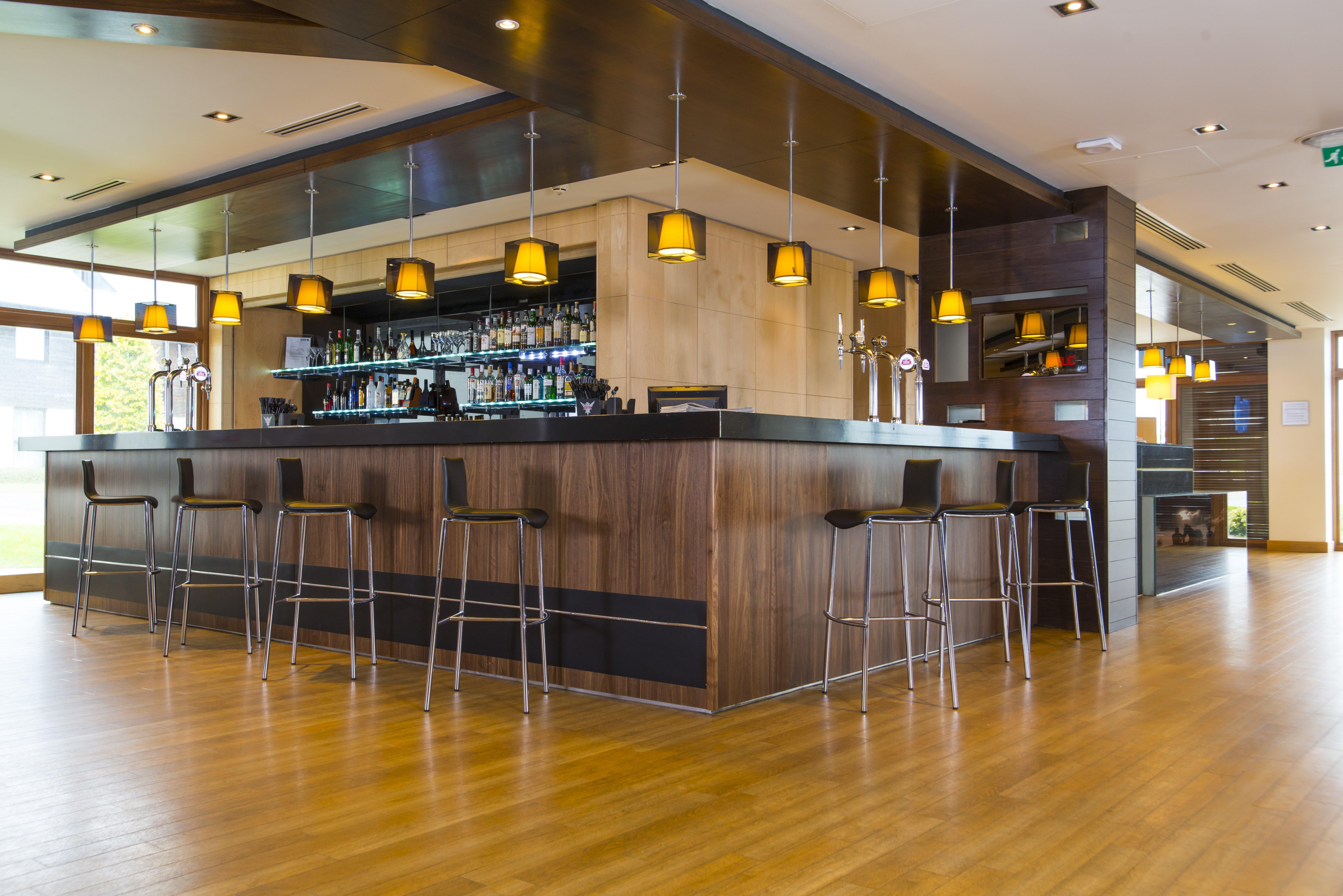 Holiday Inn Express London - Epsom Downs By Ihg Exterior photo