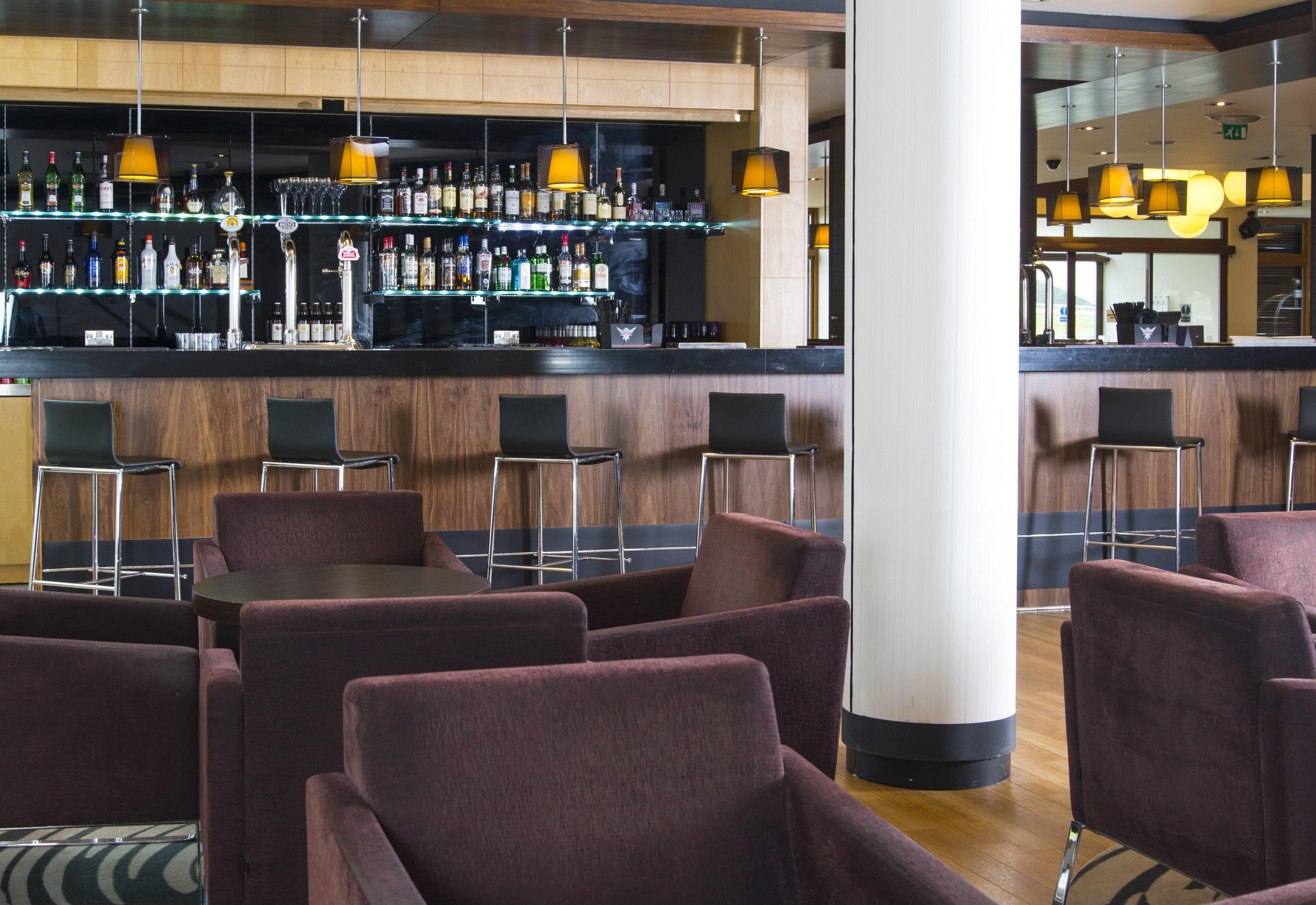 Holiday Inn Express London - Epsom Downs By Ihg Exterior photo